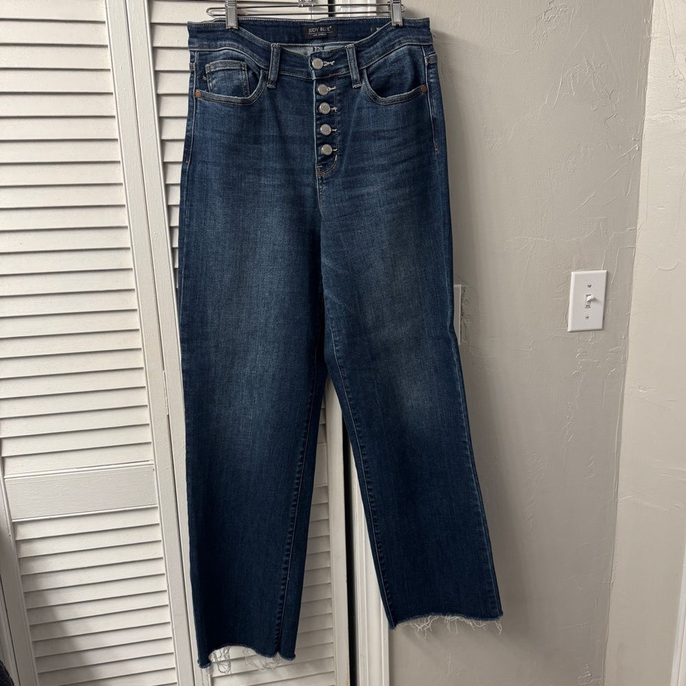 Judy Blue Button Front High Rise, Wide Leg Jeans - Size 7/28